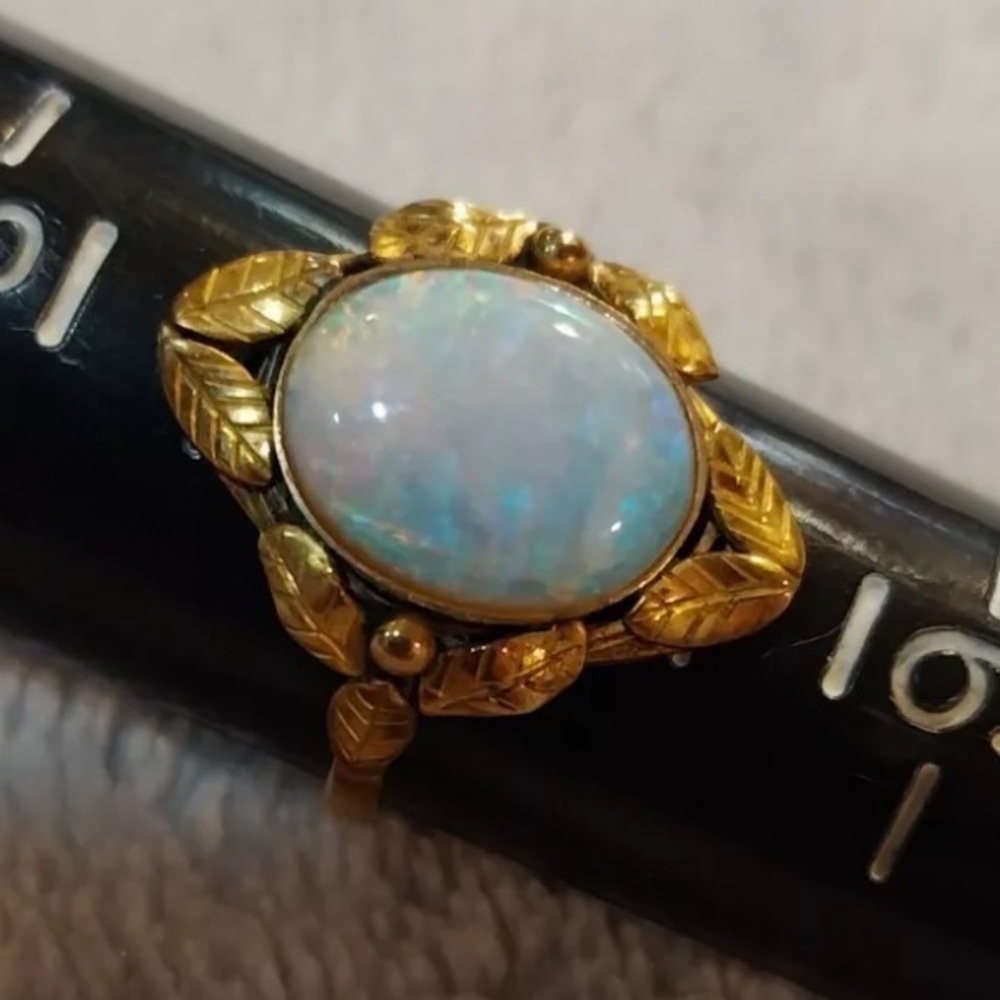 Antique Estate 10KT YELLOW GOLD OPAL leaf RING 🍃 🤍 🍃